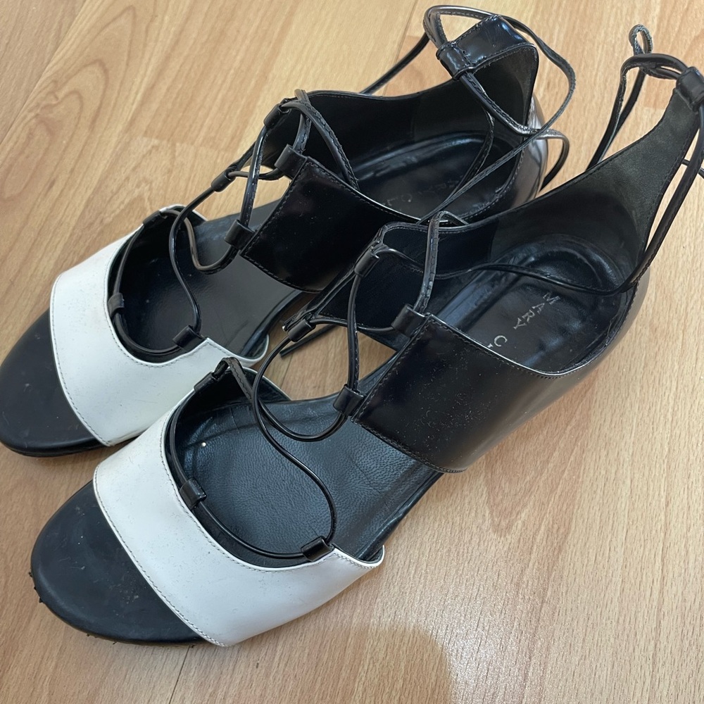 Color block gladiator sandals - Picture 3 of 5